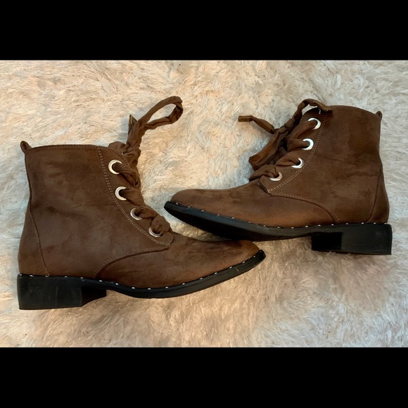 Brown suede ankle boots - Picture 3 of 4